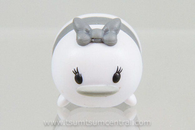 white tsum tsum