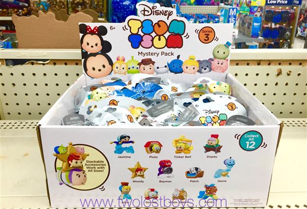 A close look at the Tsum Tsum Stacking Vinyl Disney Series 3 Mystery Packs!