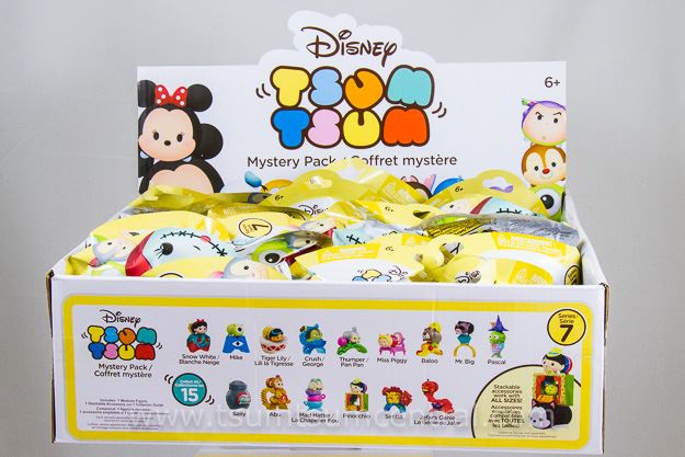 A close look at the Tsum Tsum Stacking Vinyl Disney Series 7 Mystery Packs with a giveaway courtesy of Entertainment Earth!