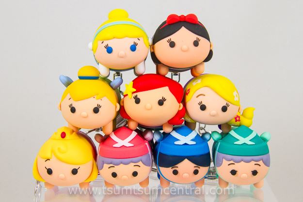 A close look at Tsum Tsum Figural Key Rings Series 2 and 3 and Preview of Marvel Series 1!